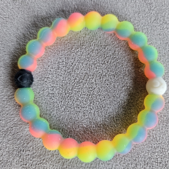 Lokai Bracelets Set of 4 Womens Size Small 1 NWT Orange Green Rainbow & Purple - Picture 4 of 5